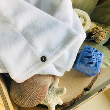 Charger l'image dans la galerie, DUO SOINS DES CHEVEUX - SHAMPOING ET SERVIETTE