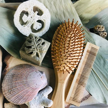 Charger l'image dans la galerie, ENSEMBLE - SHAMPOING SOLIDE - BROSSE À CHEVEUX ET PEIGNE ÉCOLOGIQUE