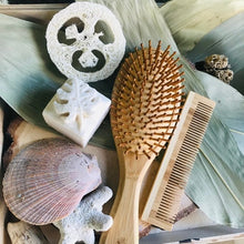 Charger l'image dans la galerie, ENSEMBLE - SHAMPOING SOLIDE - BROSSE À CHEVEUX ET PEIGNE ÉCOLOGIQUE