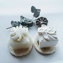 Charger l'image dans la galerie, BOX Zéro Déchet - DUO CHEVEUX BRILLANT - SHAMPOING & REVITALISANT SOLIDES - radiant hair - Calypso Éco-savonnerie