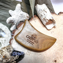 Charger l'image dans la galerie, GUA SHA en bois naturel pour le visage - Face Natural Wooden Gua Sha