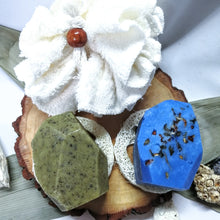 Charger l'image dans la galerie, DUO de GELS DOUCHE SOLIDES et leur HOUPETTE