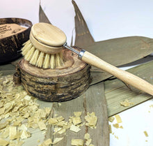 Charger l&#39;image dans la galerie, Brosse à récurer écologique en bambou avec manche en bois
