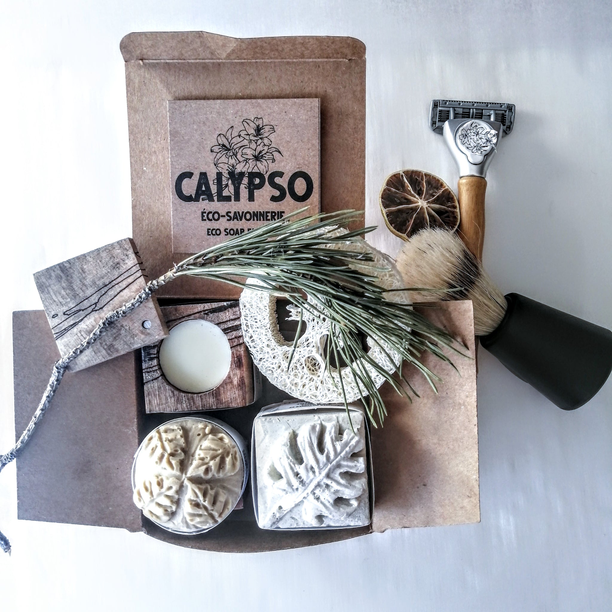 COFFRET CADEAU - MÉGA BOX ÉCOLO POUR HOMME - gift for men – Calypso  Éco-savonnerie